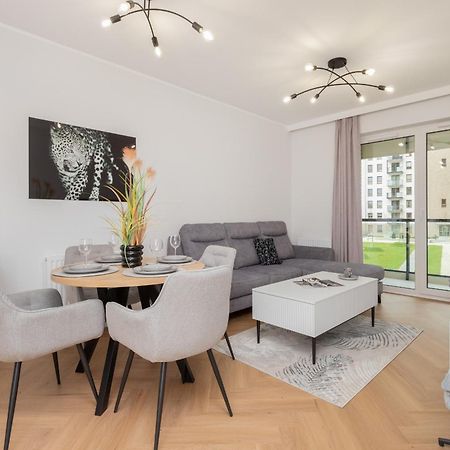 Nowa Letnica Comfortable Apartments With Balcony & Parking Gdansk By Noclegi Renters Eksteriør billede