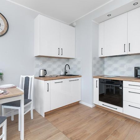 Nowa Letnica Comfortable Apartments With Balcony & Parking Gdansk By Noclegi Renters Eksteriør billede