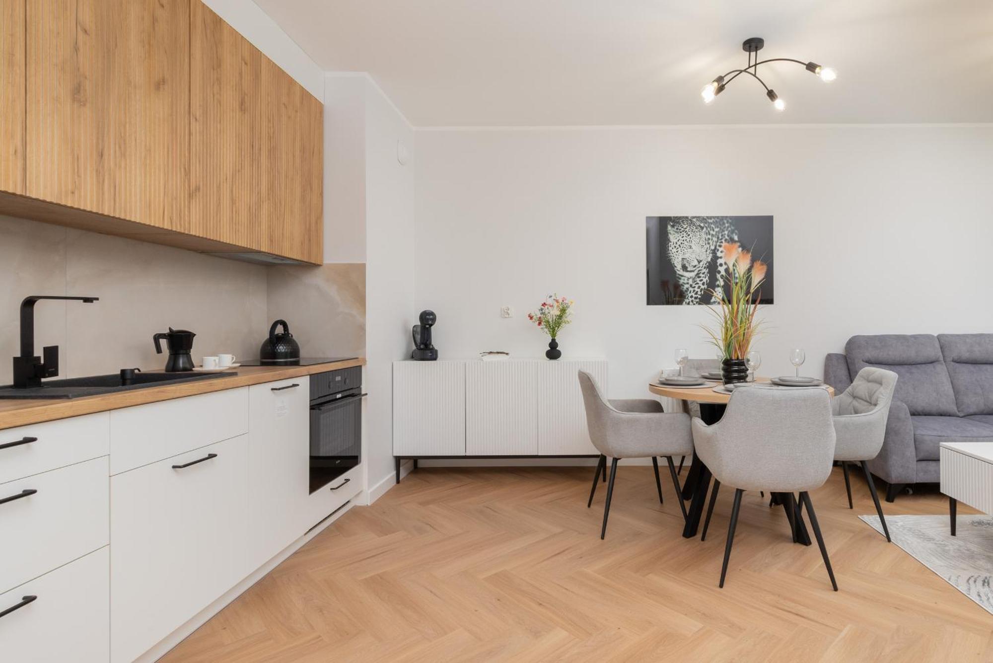 Nowa Letnica Comfortable Apartments With Balcony & Parking Gdansk By Noclegi Renters Eksteriør billede